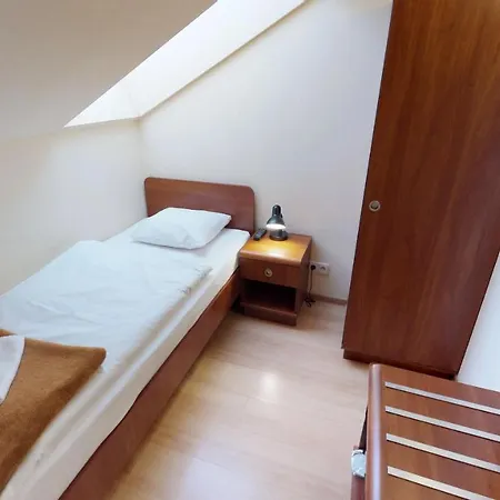 Czarna Perla 2*